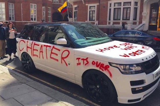 Ex Takes Revenge on Range Rover