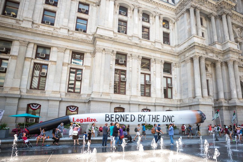 51 Foot Joint at DNC