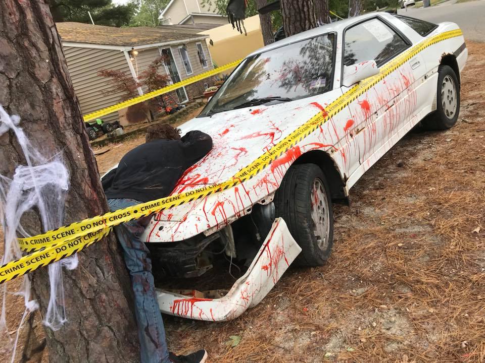 New Jersey Neighbors Call 911 Over Zombie Car Crash Halloween Display