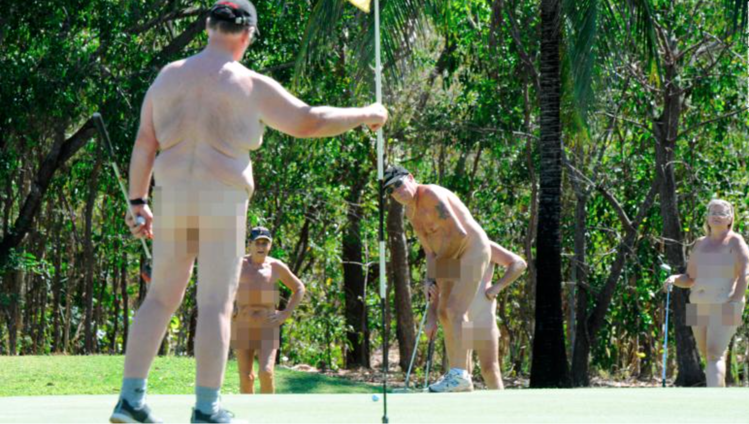 Australian Golf Course Tees Up Naked Golfing Event