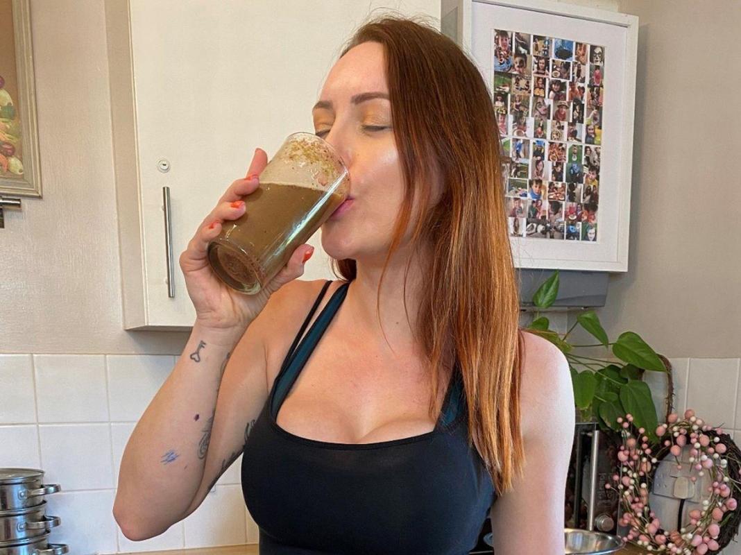 Vegan Bodybuilder Touts Semen Smoothies To Combat Illness