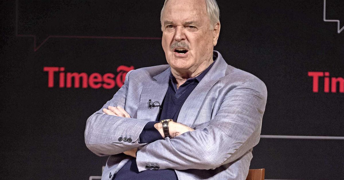 John Cleese hitler